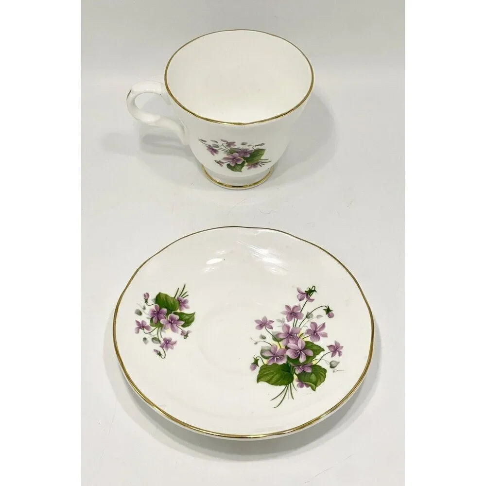Crown Trent Staffordshire Fine Bone China Teacup & Saucer Lilacs Floral Purple